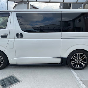 ハイエースバン TRH200V