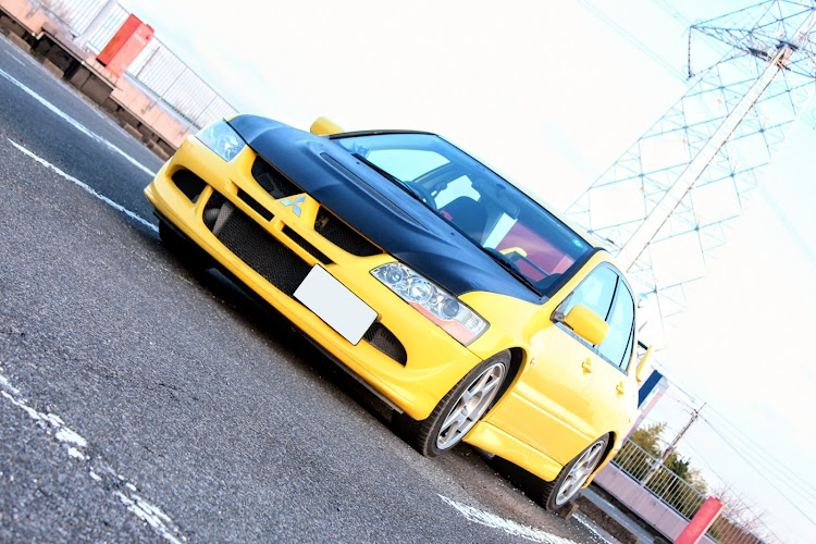 ランサーエボリューションの夕日に輝くあなたの愛車・ローアングルショットに関するカスタム事例の投稿画像3枚目