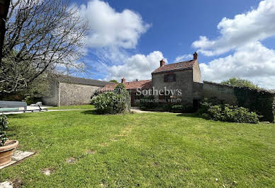 House with pool and terrace 9