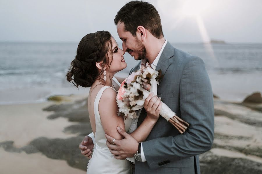 शादी का फोटोग्राफर Roberto Torres (torresayora)। जुलाई 26 2019 का फोटो