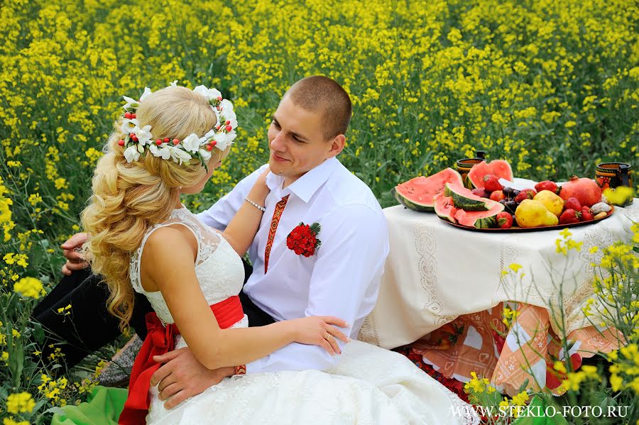 Wedding photographer Oksana Kraft (oksankakraft). Photo of 15 January 2016