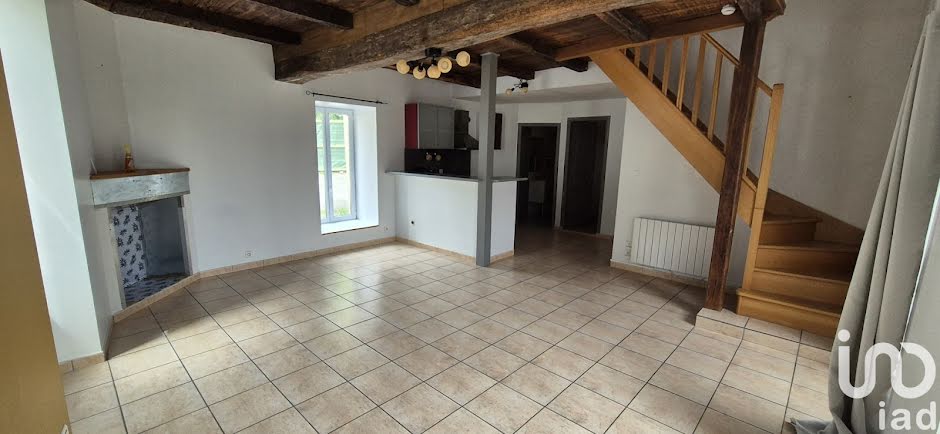 Vente maison 6 pièces 93 m² à Cherves-Richemont (16370), 123 000 €