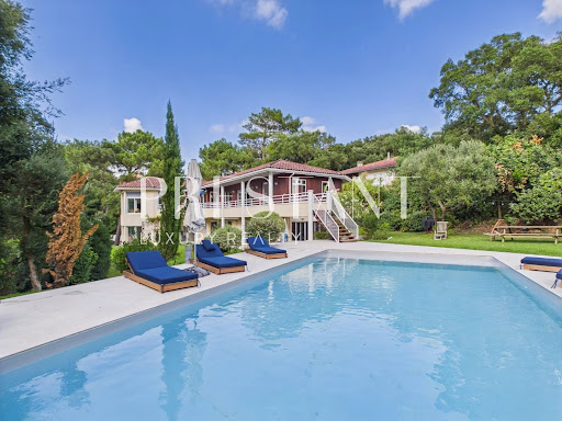 Villa with pool and tree-lined garden - House purchase in Hossegor, 10 rooms, 5 bedrooms