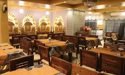 Hotel Hazarduari Restaurant