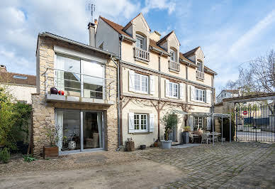 Maison avec terrasse 1