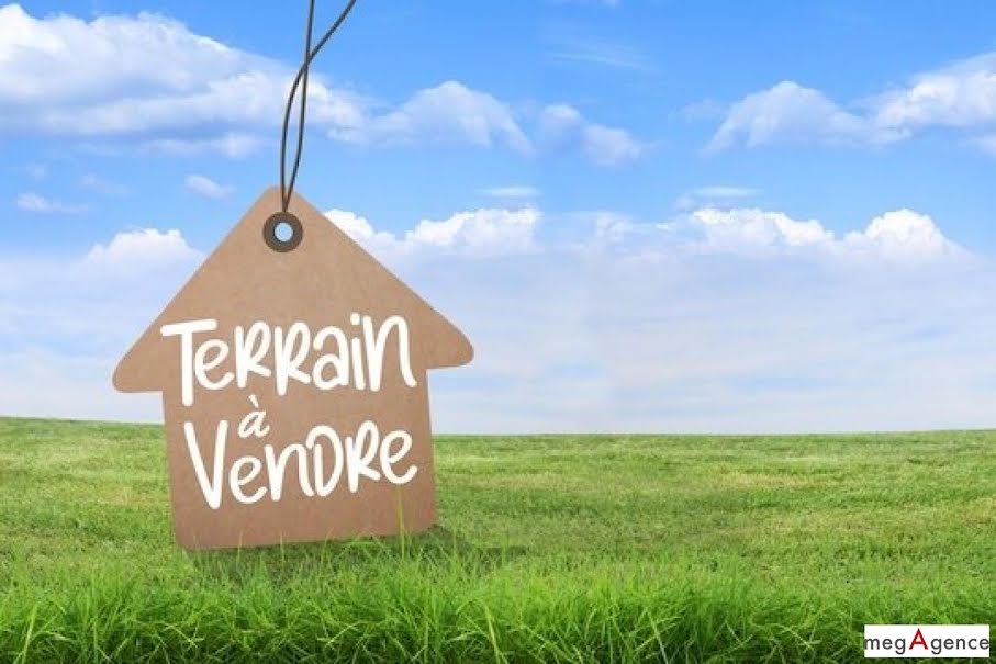 Vente terrain  727 m² à Montfort-le-Gesnois (72450), 45 000 €