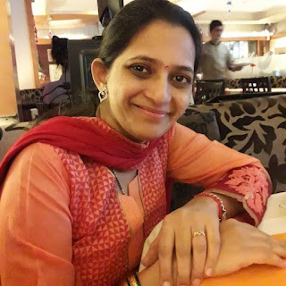 Shweta Pankaj Deshpande at Saffron, Mahakali,  photos