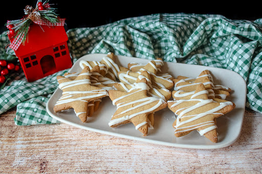 A platter of Christmas Wishing Cookies.