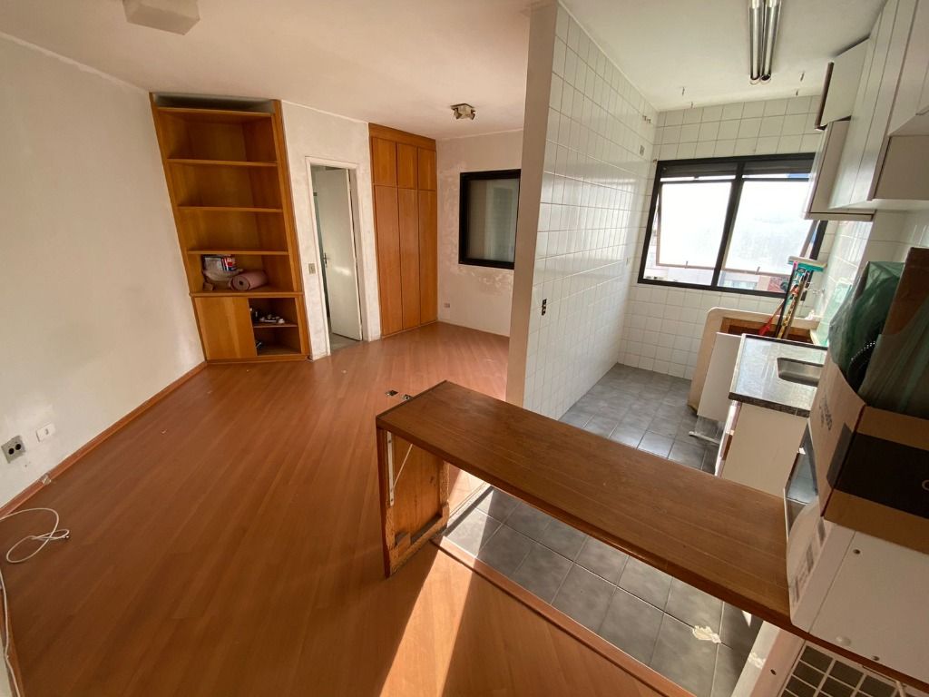 Apartamentos à venda Embaré