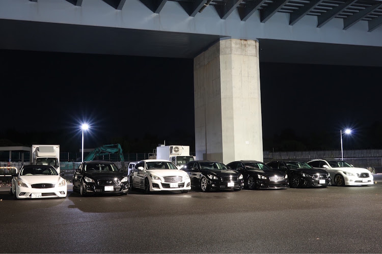 フーガ 51の洗車・ドライブ・オフ会・若洲海浜公園に関するカスタム事例の投稿画像2枚目