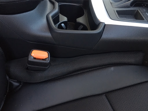 Rav4 Mxaa52のシート隙間クッション 100均に関するカスタム メンテナンスの投稿画像 車のカスタム情報はcartune
