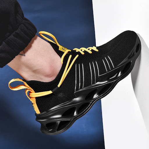 Title 4, Lightweight sports running shoes for ultimate p...