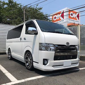 ハイエースバン TRH200V