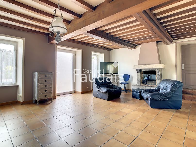 Vente maison 7 pièces 172.6 m² à Quettreville-sur-Sienne (50660), 199 000 €