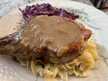 Thick Pork Chops with Gingersnap Gravy