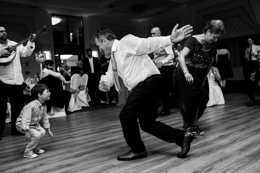 Wedding photographer Victor Leontescu (victorleontescu). Photo of 13 July 2017