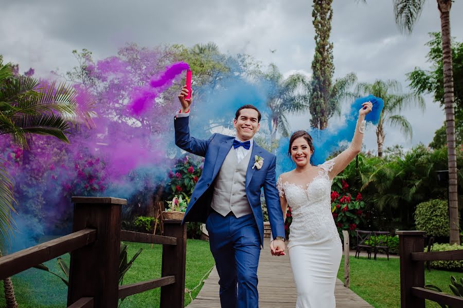 Wedding photographer Andrea Guadalajara (andyguadalajara). Photo of 1 November 2019