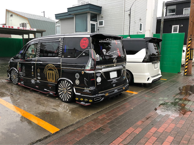 セレナのいい27の日・洗車・オフ会に関するカスタム事例の投稿画像3枚目