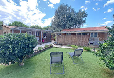 House with pool and terrace 4