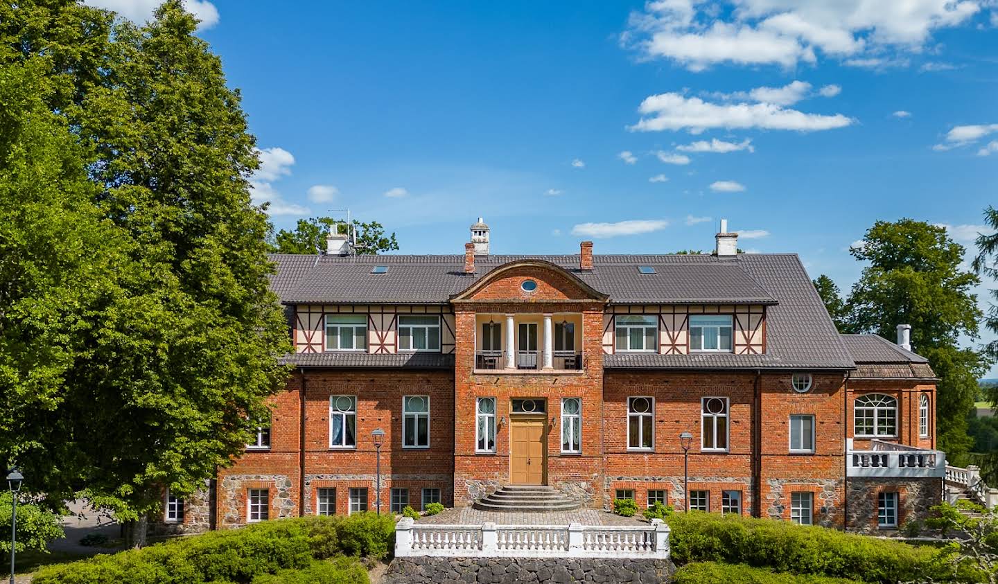 Villa with garden and terrace Sieksāte