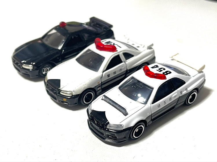 スカイライン GT-Rのトミカ・去年の紅葉・トミカパトカー・BNR34に関するカスタム事例の投稿画像6枚目