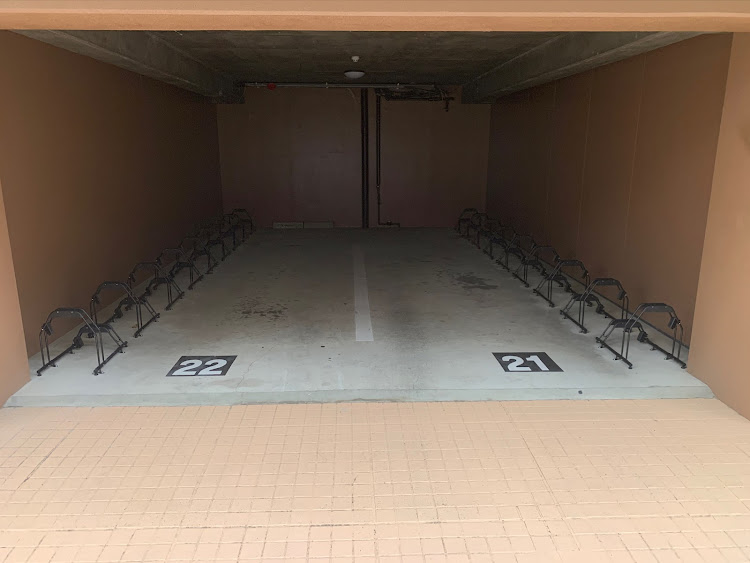 Nボックス+カスタムの元祖！ドリンクミラー置き！・セブンでルーティンコーヒー・自転車ラック設置に関するカスタム事例の投稿画像4枚目