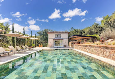 Property with pool 10