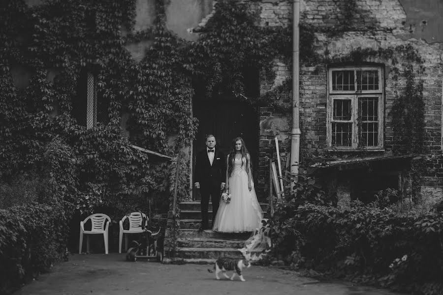 Fotografer pernikahan Tomasz Mosiądz (vintageartstudio). Foto tanggal 31 Agustus 2017