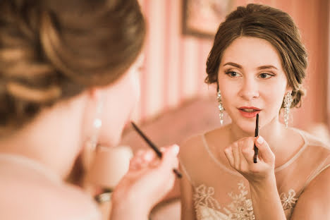 Fotógrafo de casamento Veronika Shashkova (roniphoto). Foto de 8 de janeiro 2017