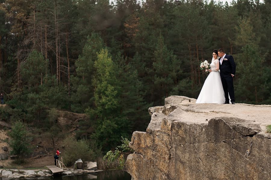 Fotógrafo de casamento Roman Yankovskiy (fotorom). Foto de 26 de outubro 2017