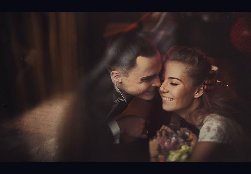 結婚式の写真家Konstantin Gribov (kgribov)。2013 2月16日の写真