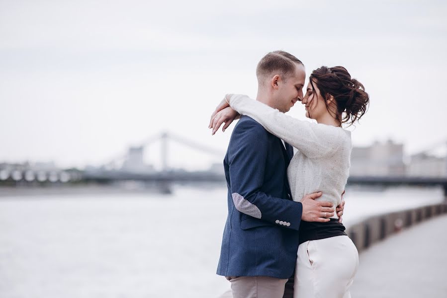 Fotógrafo de casamento Viktoriya Maslova (bioskis). Foto de 7 de agosto 2020