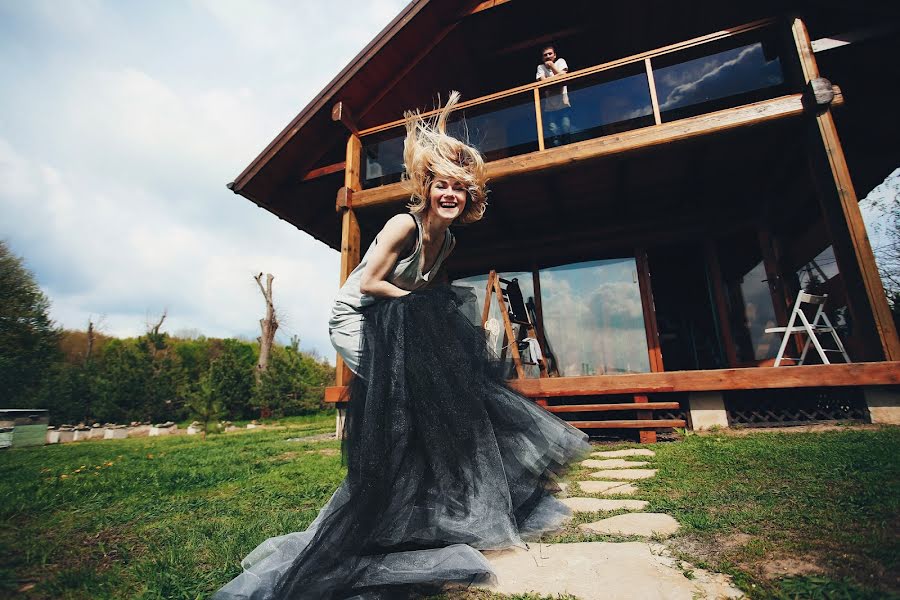 Fotógrafo de casamento Taras Terleckiy (jyjuk). Foto de 21 de abril 2016