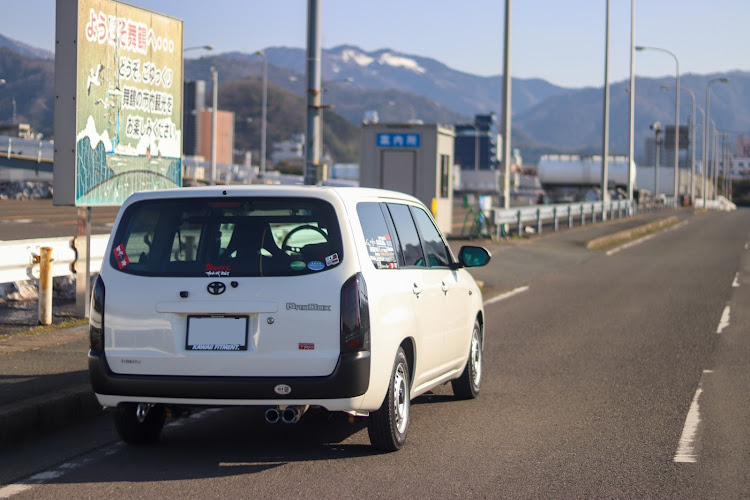 プロボックスのプロボックス・洗車・ハルヨコイ🌸・TRDに関するカスタム事例の投稿画像4枚目