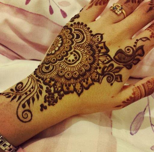 Khafif Mehndi Designs
