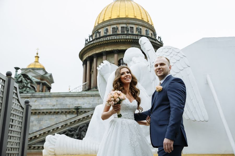 Wedding photographer Vladimir Petrov (vladimirpetrov). Photo of 12 May 2017