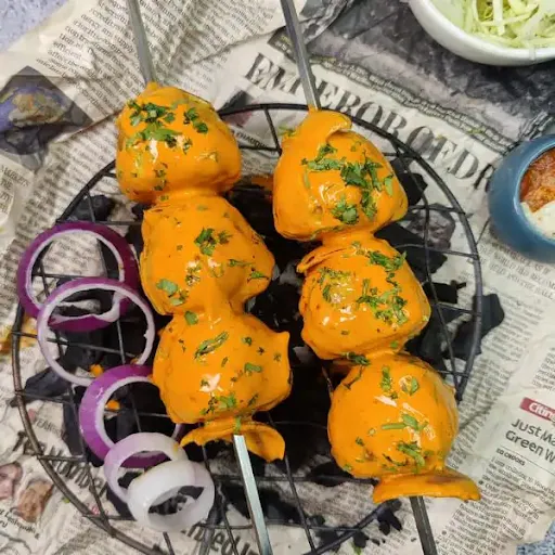 Veg Tandoori Momos - 6pcs