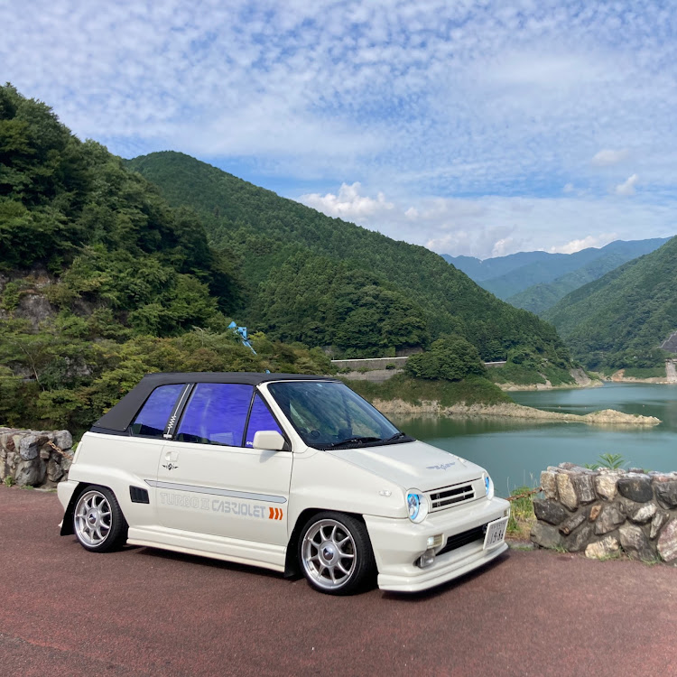 シティカブリオレのシティターボⅡ・エンジンスワップ・オープンカー・昭和の車・ハチマルヒーローに関するカスタム事例の投稿画像1枚目