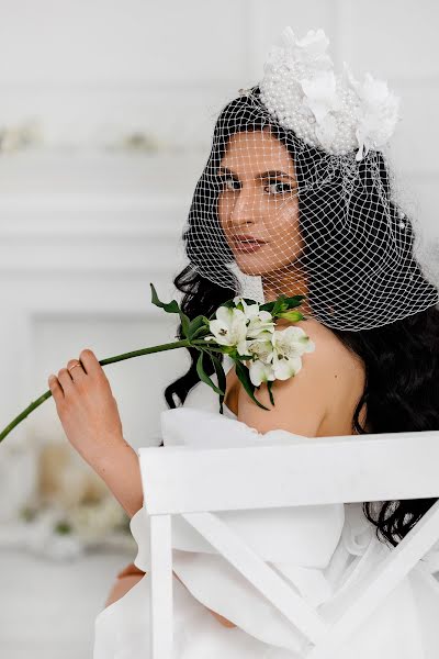 Wedding photographer Valeriya Ezerskaya (ezerskayalera). Photo of 18 January