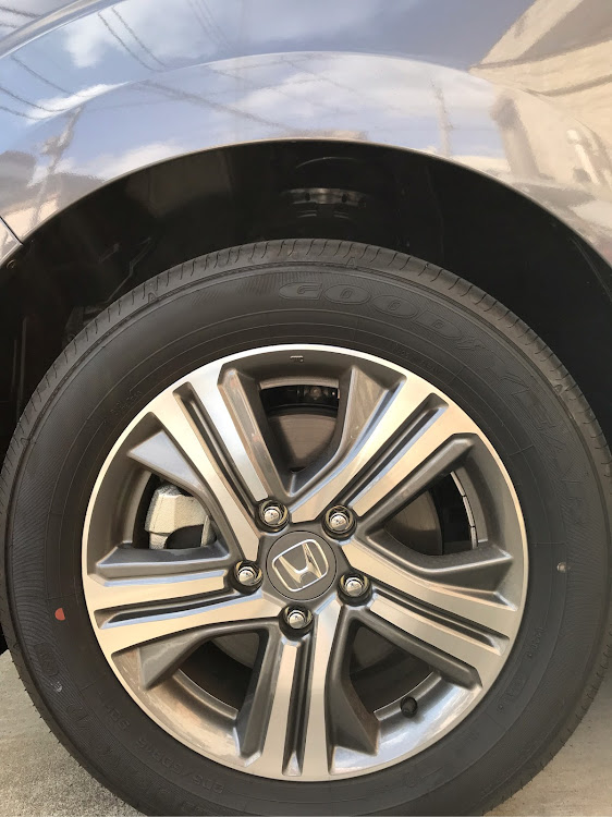 ステップワゴンの車高調整に関するカスタム事例の投稿画像1枚目