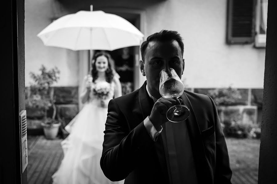 Fotógrafo de casamento Florian Holl (2607). Foto de 14 de novembro 2019