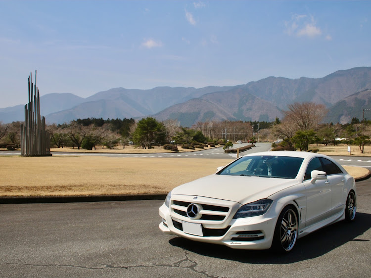 CLSクーペの富士山と愛車・グラフェンコーティング・ピックアップチャレンジ・4月もよろしくお願い致します🌸・昭和の會に関するカスタム事例の投稿画像3枚目