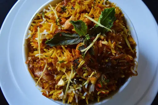 Hyderabadi Chicken Tikka Biryani