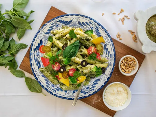 Creamy Pesto Basil Parmesan