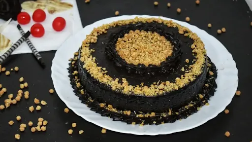 Eggless Choco Crunchy Cake