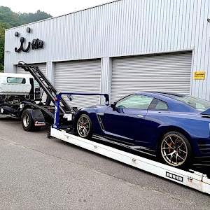 NISSAN GT-R R35