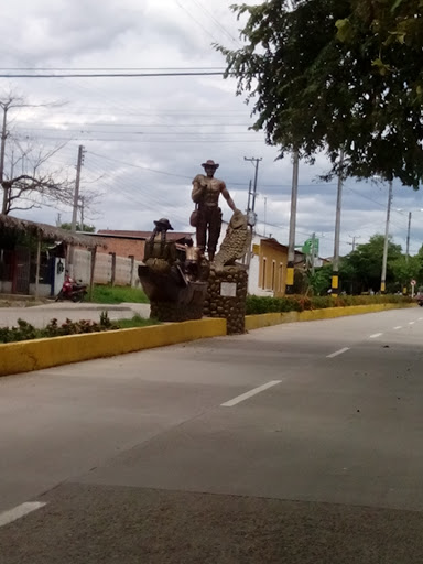 Estatua Canoas