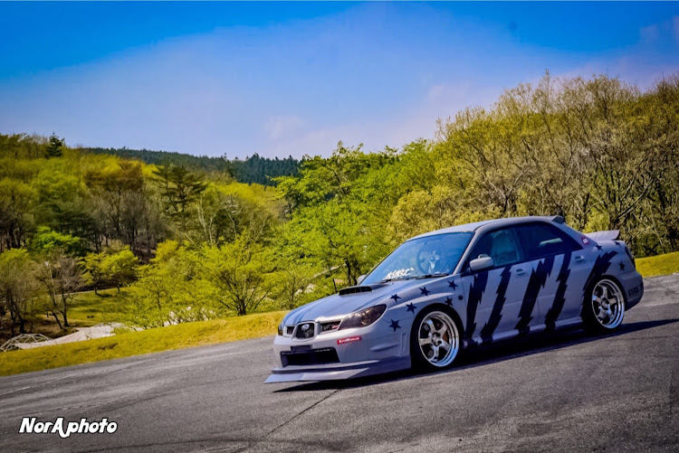 NorA kunさんが投稿した魔改造・スバル・インプレッサWRXSTI・鷹目に関するカスタム事例の投稿画像1枚目