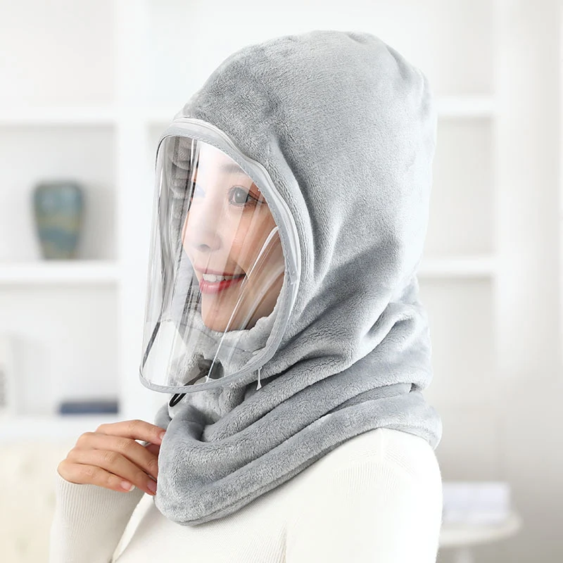 Women's Cycling Windproof Cap Baotou, a warm hat designed to keep you comfortable and protected while cycling.