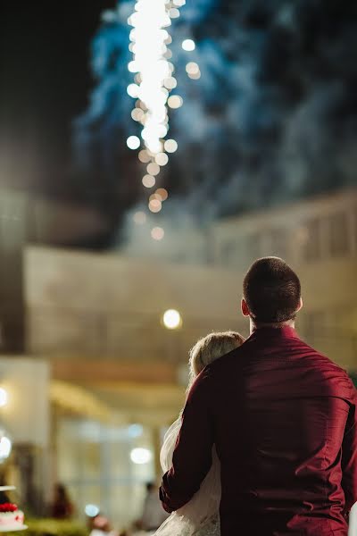 Fotógrafo de casamento Miroslava Velikova (studiomirela). Foto de 2 de janeiro 2018